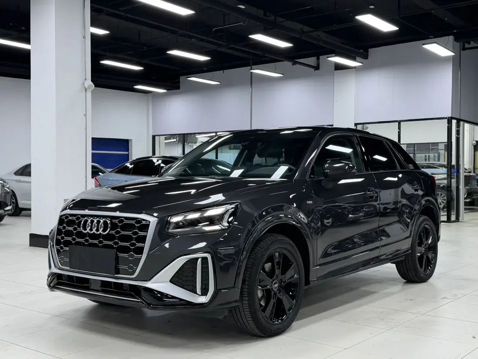 Audi Q2L Audi Q2L 2022 35 TFSI Fashion Dynamic Edition 2022 — фото 1, купить с доставкой в Москву