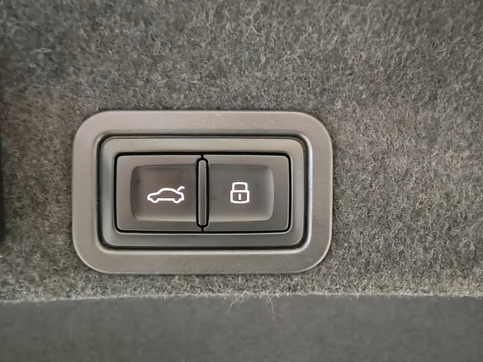 Audi A6L A6L 2024 Audi A6L 2024 45 TFSI quattro premium dynamic model 2024 — thumbnail 4