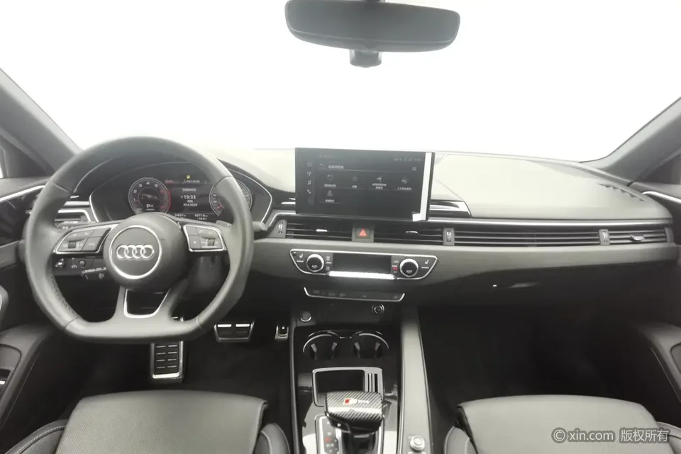 Audi a4 l 40 TFSI luxury and dynamic model 2023 — миниатюра 2