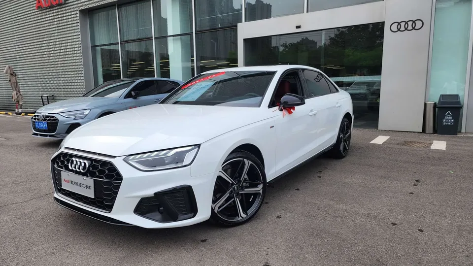 Audi a4 l 2024