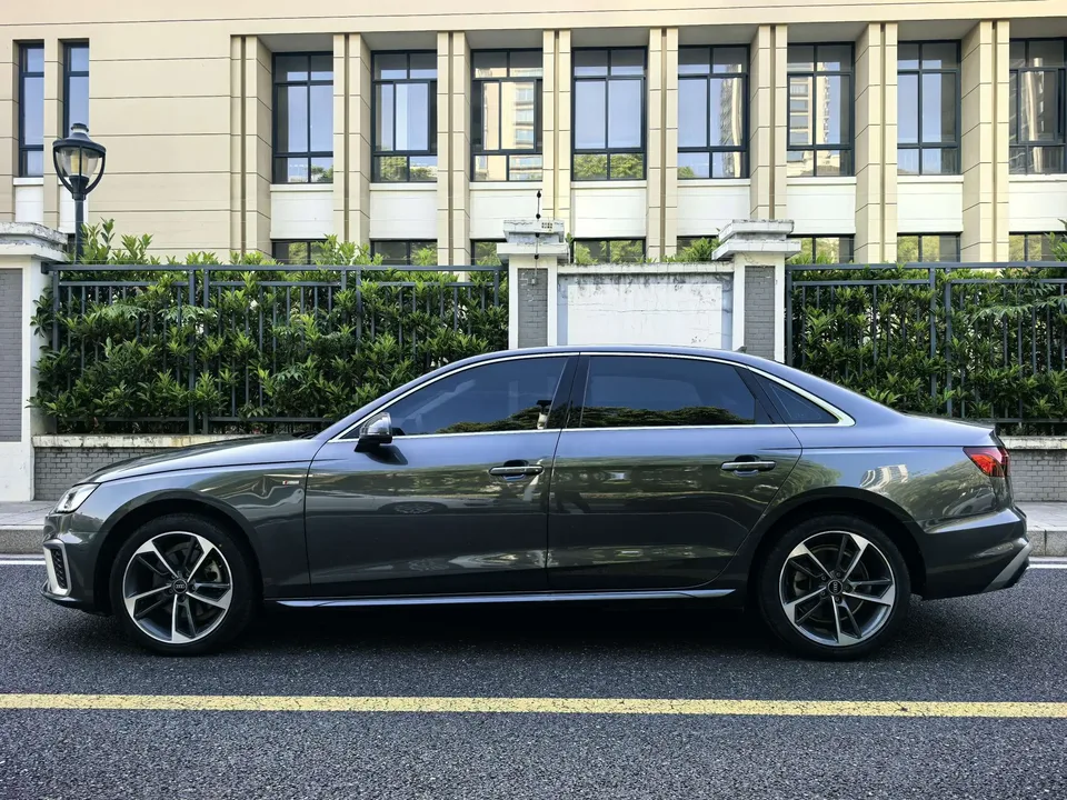 Audi a4 l Audi A4L 2022 40 TFSI Fashion Dynamic Edition 2022 — миниатюра 3