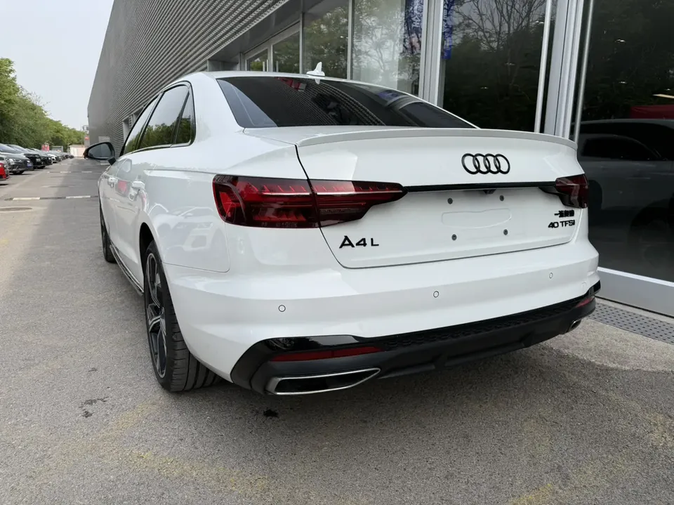 Audi a4 l Audi A4L 2024 40 TFSI Luxurious and Dynamic Starry Night Edition 2024 — миниатюра 2