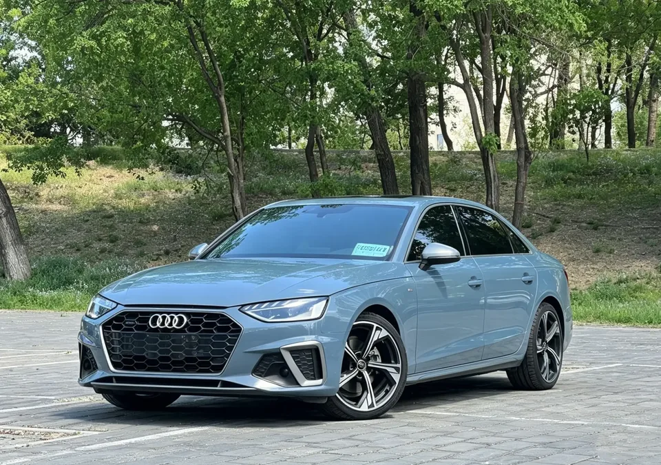 Audi a4 l 2022