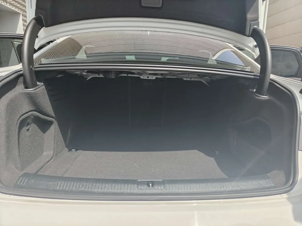 Audi a4 l Audi A4L 2024 40 TFSI Stylish and Dynamic 2024 — thumbnail 4