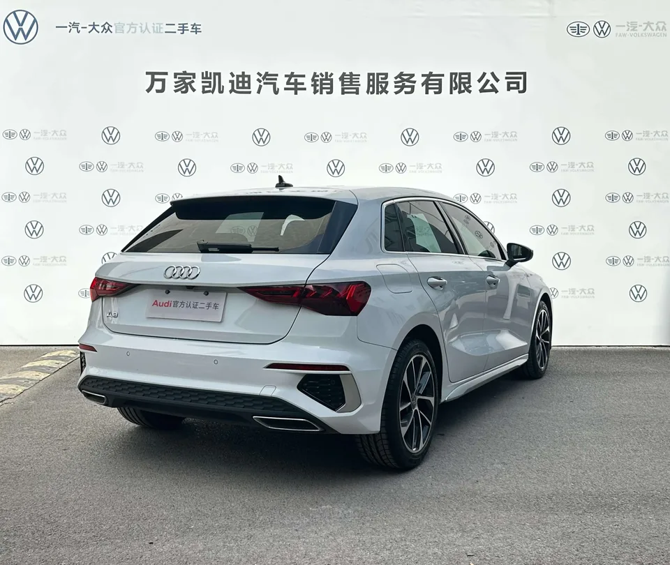 Audi A3 A3 2022 Sportback 35 TFSI Aggressive Sports Edition 2022 — thumbnail 2