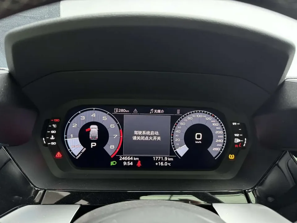 Audi A3 Sportback 35 TFSI stylish and sporty 2023 — миниатюра 5