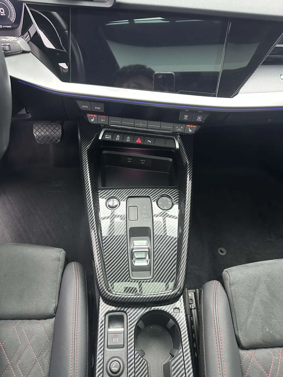 Audi A3 Sportback 35 TFSI Luxury Sports Edition 2022 — миниатюра 4