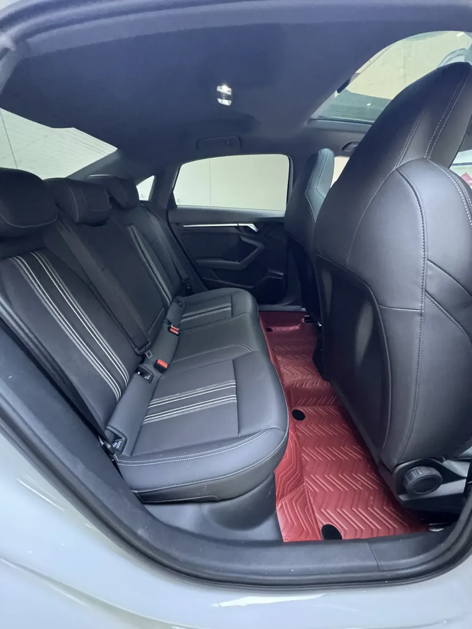 Audi A3 Sportback 35 TFSI stylish and sporty 2022 — миниатюра 4