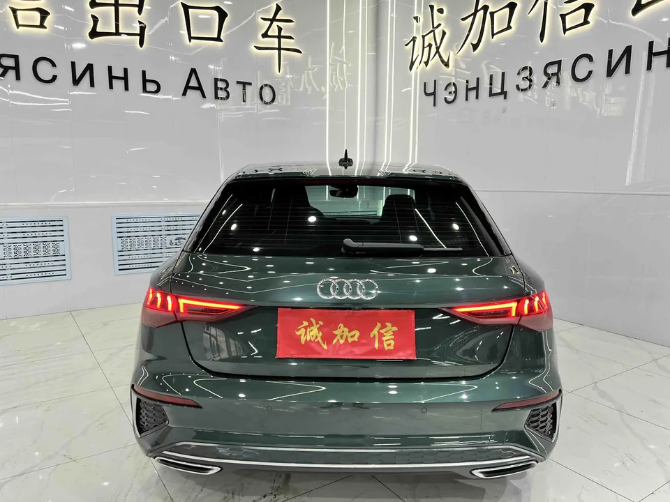 Audi A3 Sportback 35 TFSI stylish and sporty 2023 — миниатюра 2