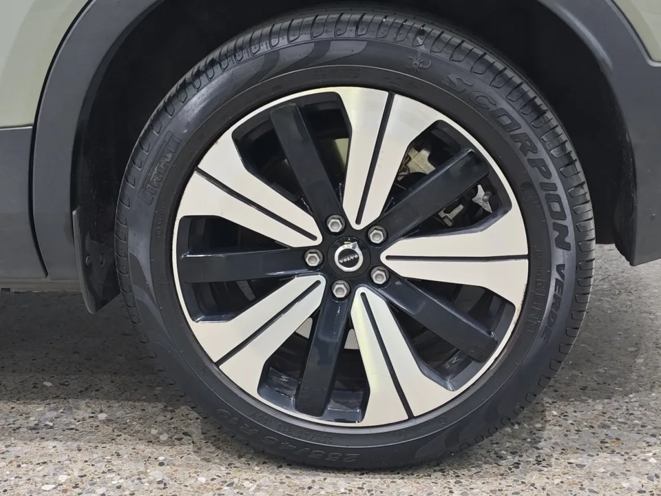 Volvo C40 EV Long Range Edition 2023 — миниатюра 3
