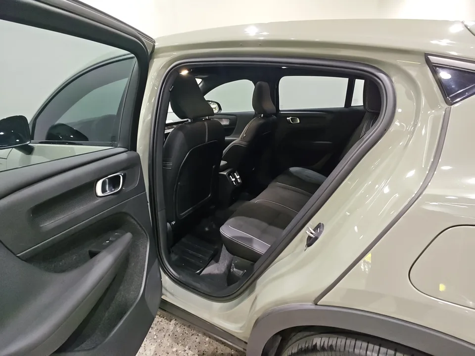 Volvo C40 EV Long Range Edition 2023 — миниатюра 5