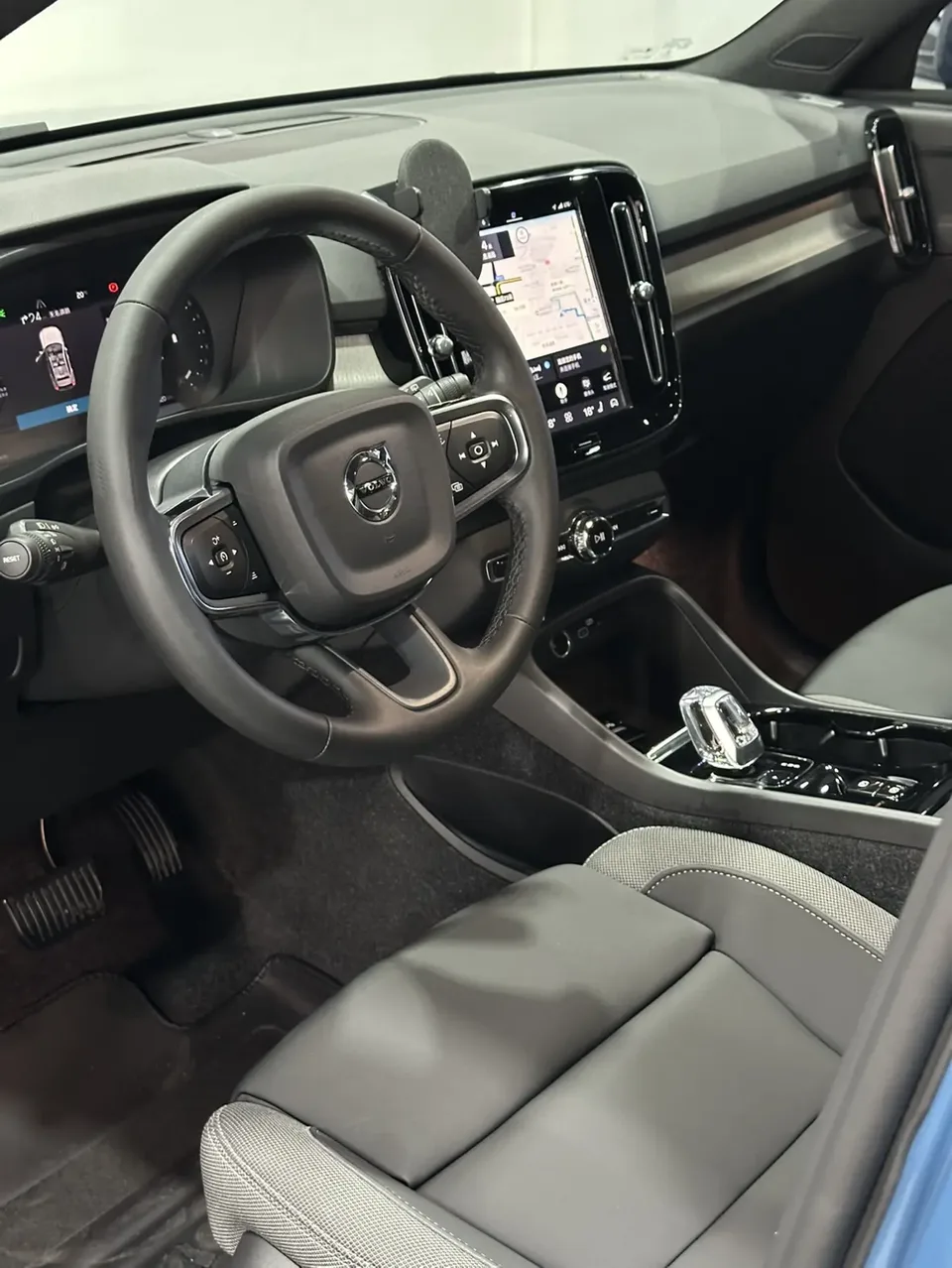 Volvo XC40 Volvo XC40 2023 B3 Zhiyuan Luxury Edition 2022 — миниатюра 4