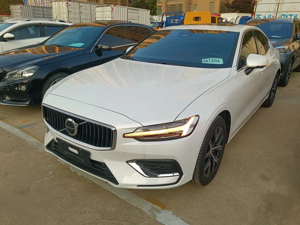 Volvo S60 2026