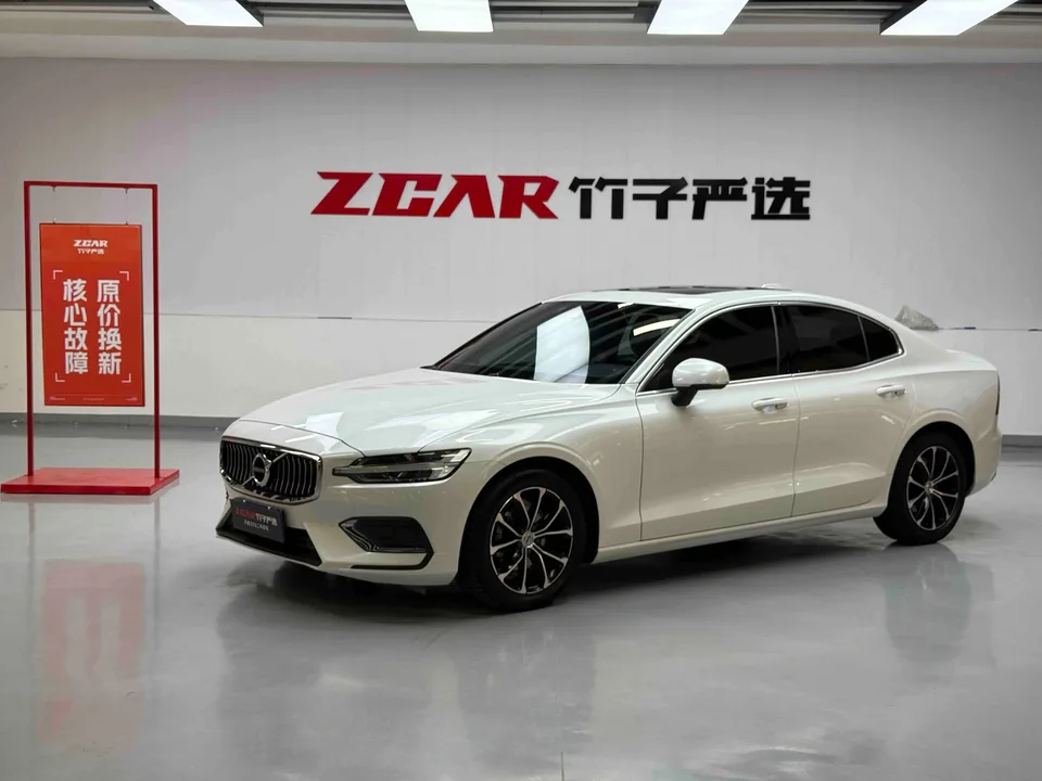 Volvo S60 2022
