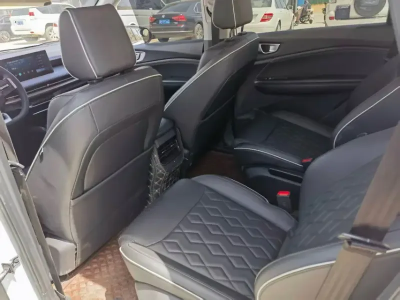 Wuling Jiachen Jiachen 2022 1.5T CVT exclusive flagship model 2023 — миниатюра 4