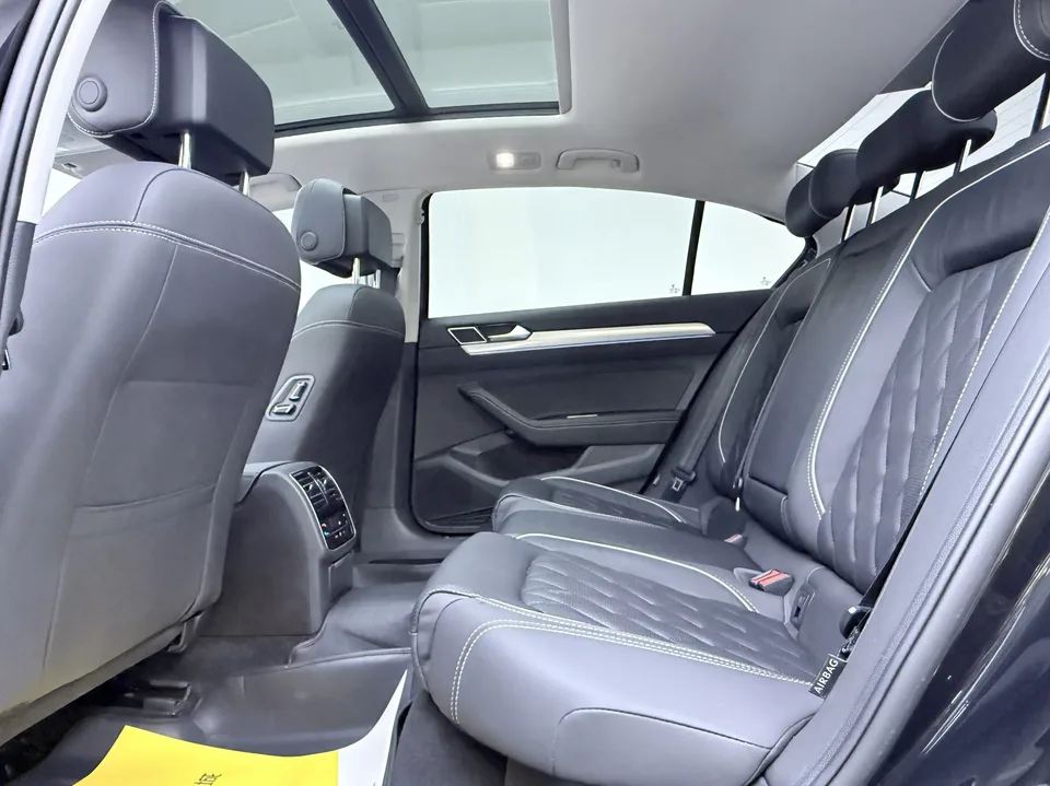 Volkswagen Magotan PHEV Magotan GTE 2022 luxury model 2023 — миниатюра 4