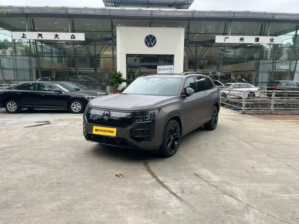 Volkswagen Teramont Teramont 2025 Touron Pro 450TSI 4WD Summit Edition 2025 — photo 1, buy with delivery to Moscow
