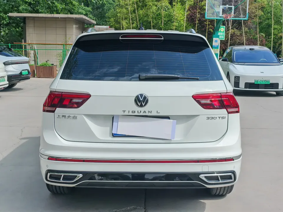 Volkswagen Tiguan L Tiguan L 2024 330TSI 2WD R-Line Enjoy Edition 2024 — миниатюра 2