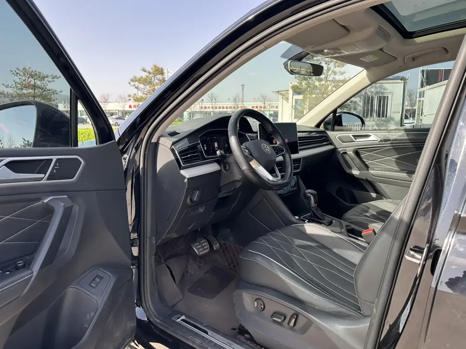 Volkswagen Tiguan L Tiguan L 330TSI Automatic 2WD R-Line Enjoy Edition 2022 — thumbnail 3