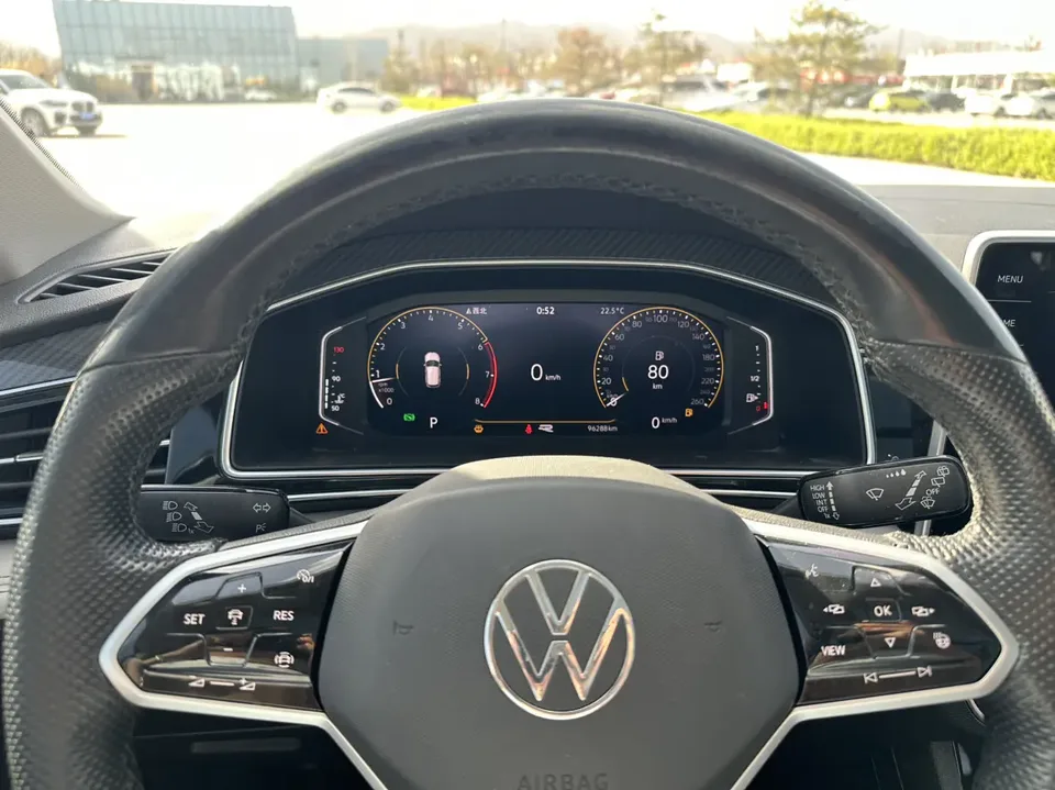 Volkswagen Tiguan L Tiguan L 330TSI Automatic 2WD R-Line Enjoy Edition 2022 — thumbnail 5