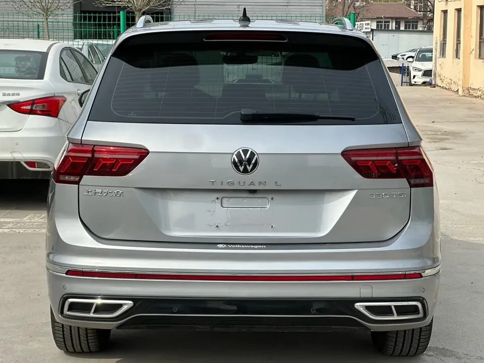 Volkswagen Tiguan L Tiguan L 2022 330TSI Automatic 2WD R-Line Enjoy Edition 2022 — миниатюра 2