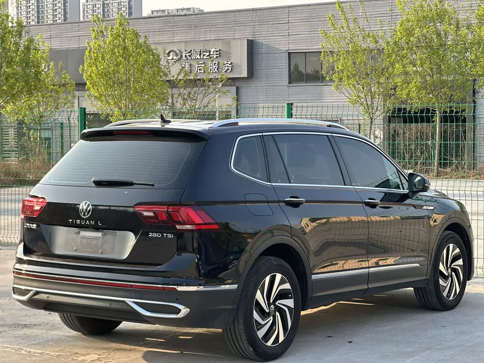 Volkswagen Tiguan L Tiguan L 2023 280TSI Chaochuang Limited Edition 2022 — миниатюра 2