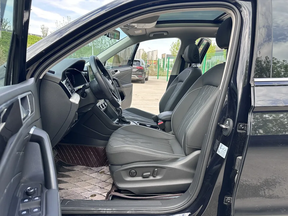 Volkswagen Tiguan L Tiguan L 2023 280TSI Chaochuang Limited Edition 2022 — миниатюра 4