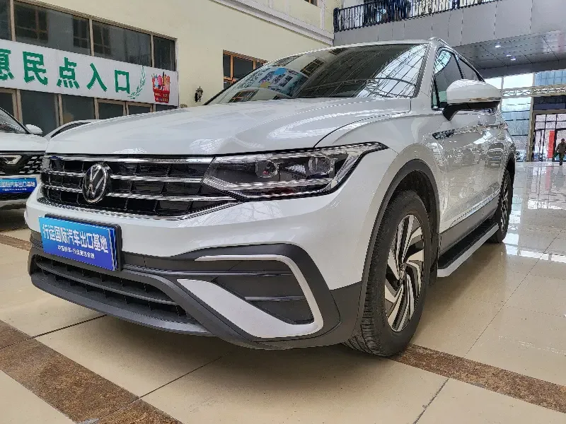 Volkswagen Tiguan L 2023