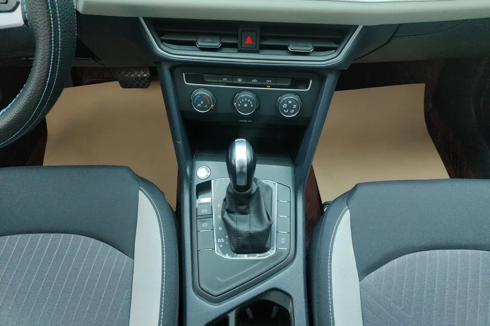 Volkswagen Tharu 300TSI 2WD Crescent Edition 2024 — миниатюра 3