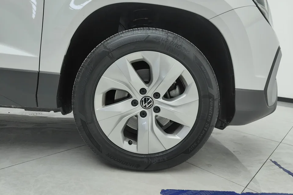 Volkswagen Tharu 300TSI 2WD Crescent Edition 2024 — миниатюра 4