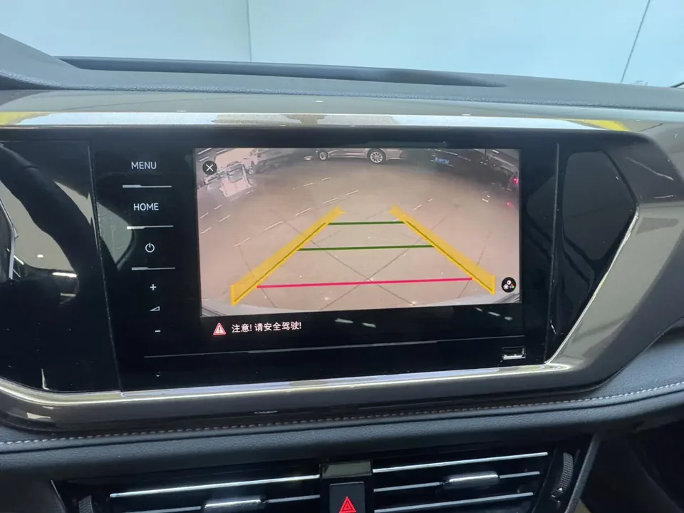 Volkswagen Tharu tuyue 2022 280TSI 2WD Comfort Edition 2023 — thumbnail 3