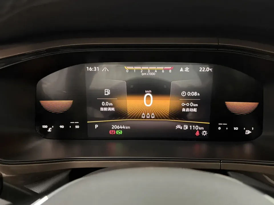 Volkswagen Tharu 280TSI 2WD Luxury Edition 2023 — миниатюра 5