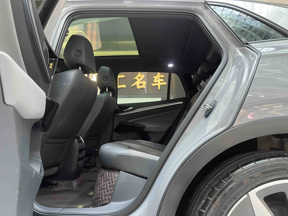 Volkswagen ID.4 Crozz Long-Range PRO Edition 2023 — миниатюра 4
