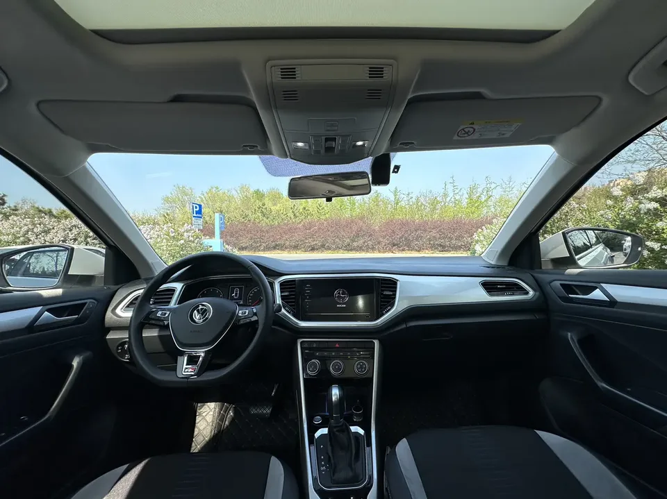 Volkswagen T-Roc Tanyue 280TSI DSG 2WD Elite PLUS 2023 — миниатюра 4