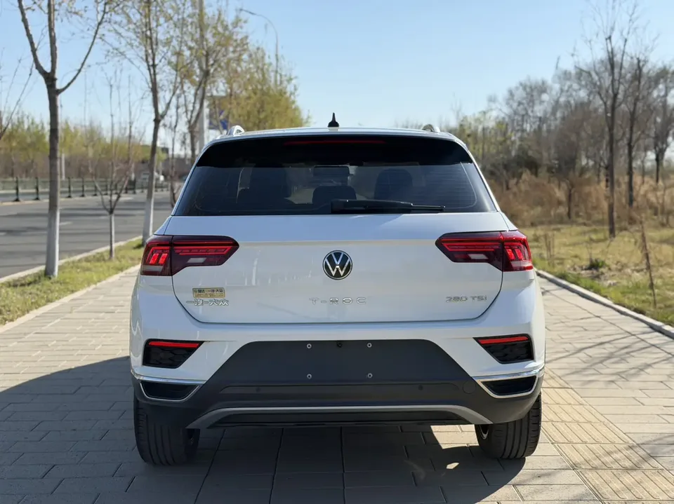 Volkswagen T-Roc Tange 280TSI DSG two-wheel drive comfort PLUS 2023 — миниатюра 2