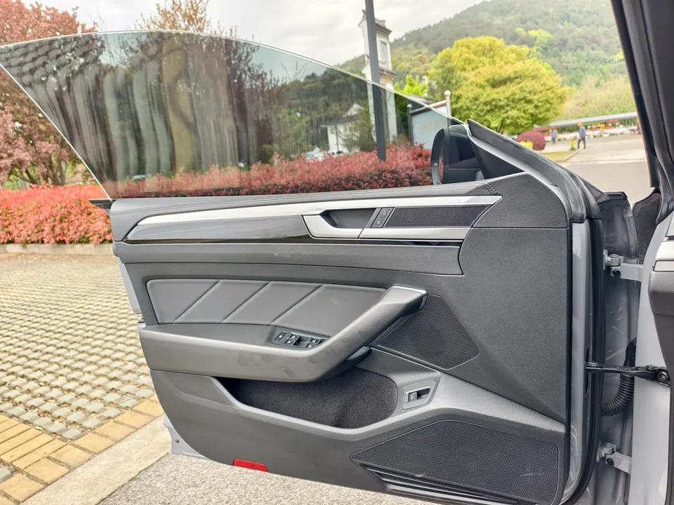 Volkswagen Arteon Volkswagen CC 2021 330TSI Dazzling Edition 2022 — миниатюра 5