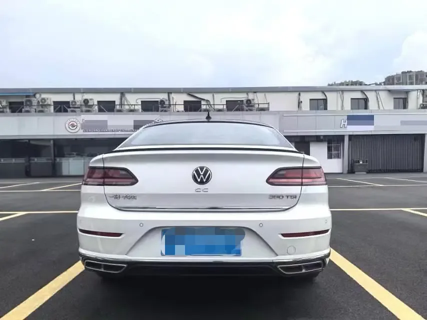 Volkswagen Arteon 380TSI eye-catching model 2025 — миниатюра 2