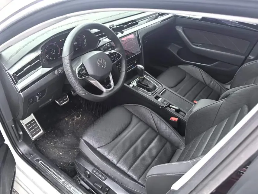 Volkswagen Arteon 380TSI eye-catching model 2025 — миниатюра 5