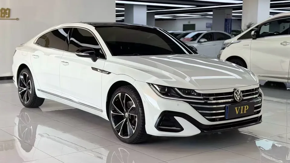 Volkswagen Arteon 380TSI Eye-catching Edition 2024 — thumbnail 3