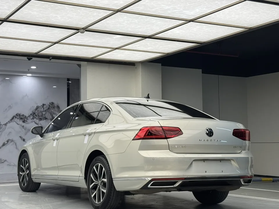 Volkswagen Magotan 330TSI DSG 30th Anniversary Edition 2022 — миниатюра 2