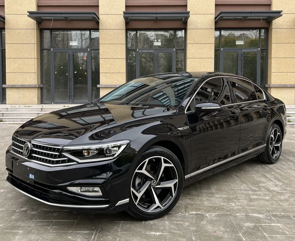 Volkswagen Magotan 2024