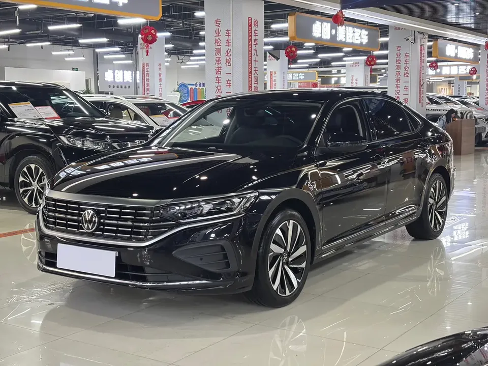 Volkswagen Passat 2024