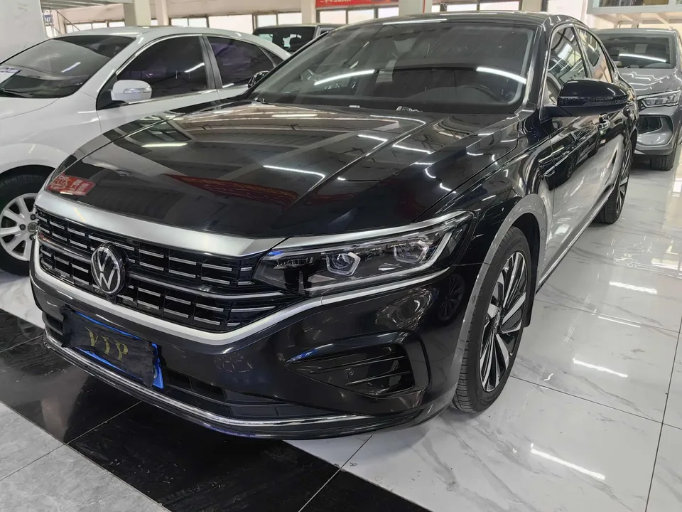 Volkswagen Passat 2022