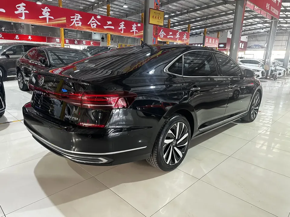 Volkswagen Passat Passat 2023 Passat 2023 380TSI Deluxe Edition 2023 — thumbnail 2
