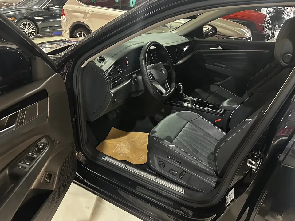Volkswagen Passat Passat 2023 Passat 2023 380TSI Deluxe Edition 2023 — thumbnail 3