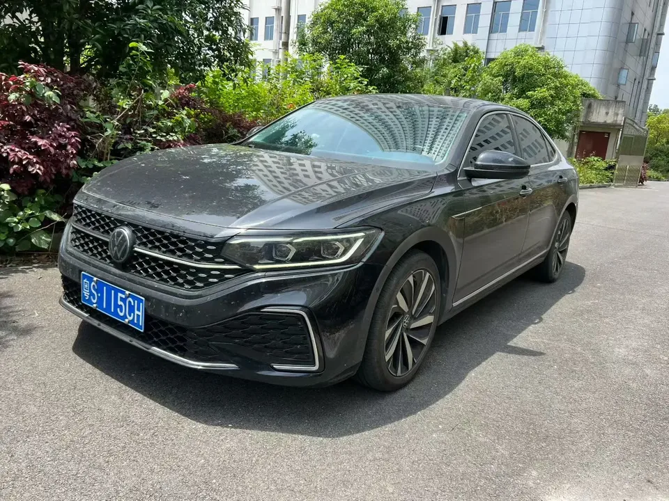 Volkswagen Passat 2022