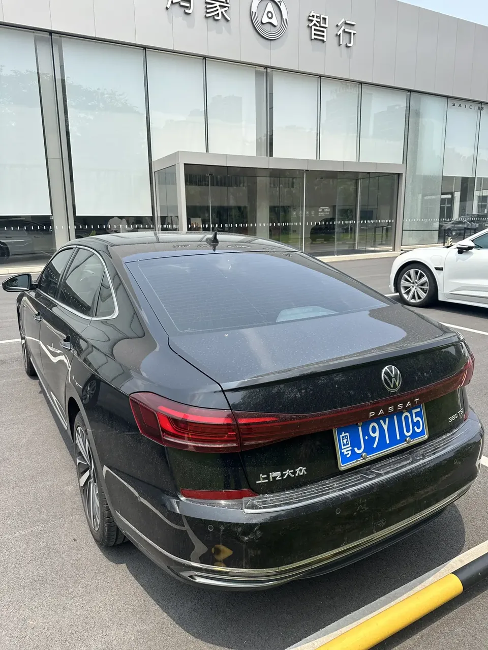 Volkswagen Passat Passat 2022 380TSI Flagship Edition 2022 — миниатюра 4