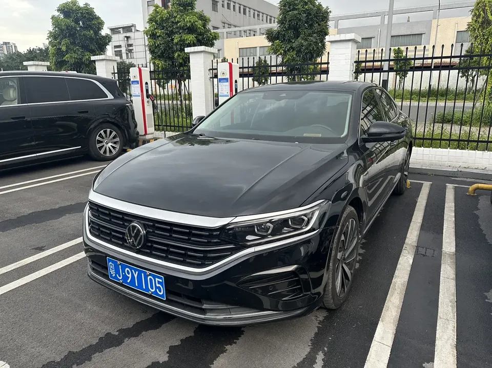 Volkswagen Passat 2022