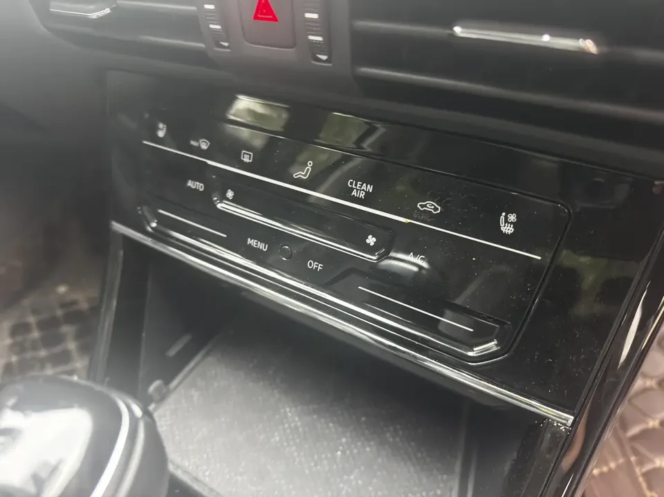 Volkswagen Passat Passat 2024 280TSI Elite Edition 2024 — миниатюра 3