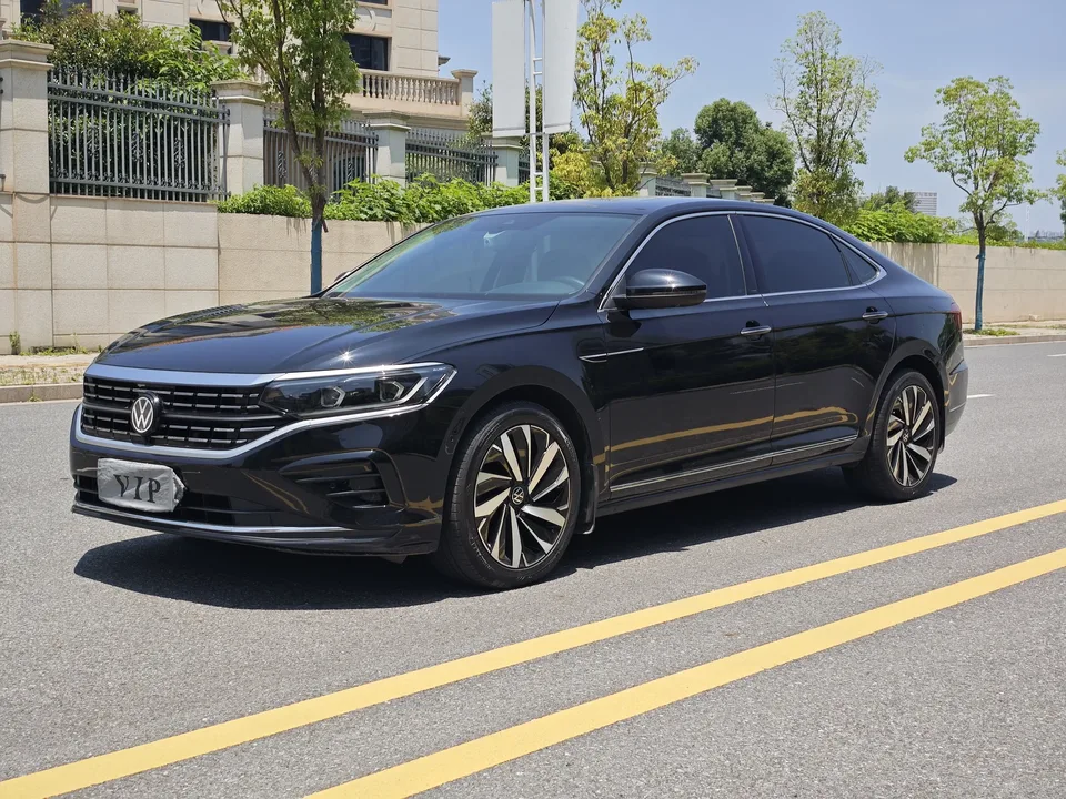 Volkswagen Passat 2023